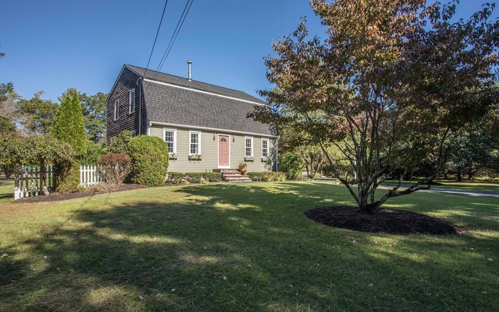 Lakeville, MA 02347,5 Flintlock Ln