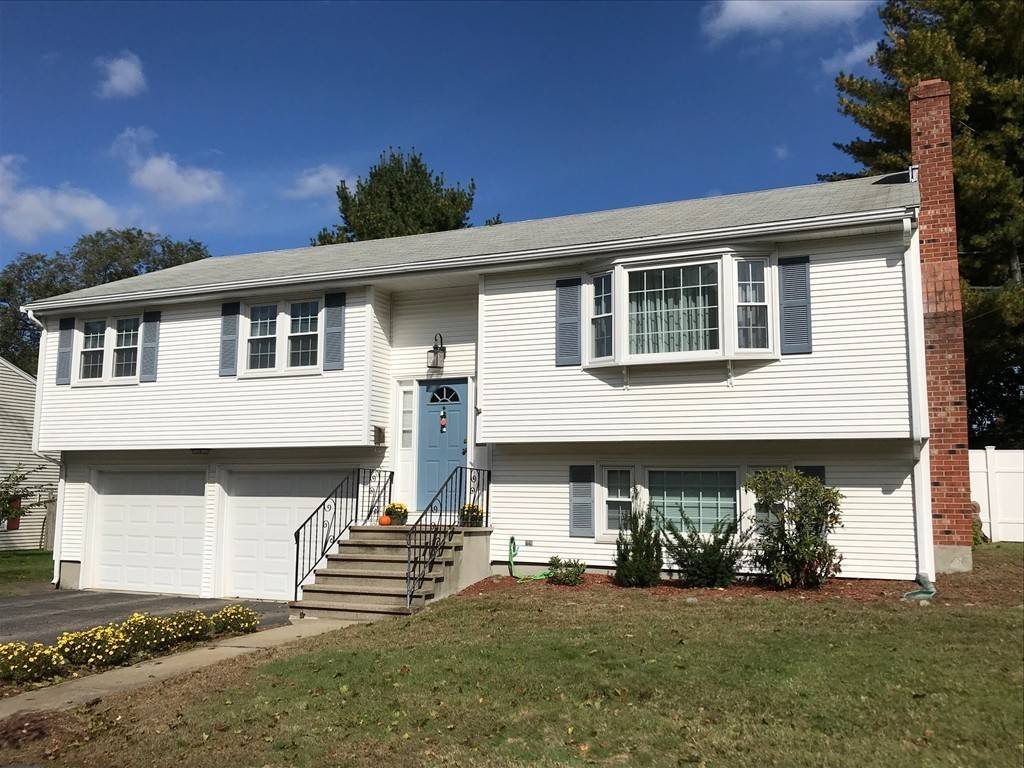 Waltham, MA 02452,16 Briar Hill Lane