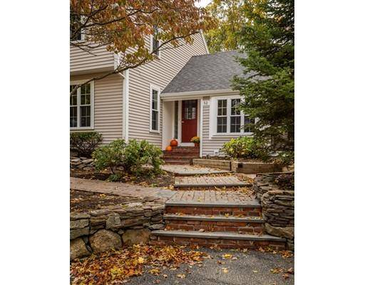 Hopkinton, MA 01748,52 Ash St