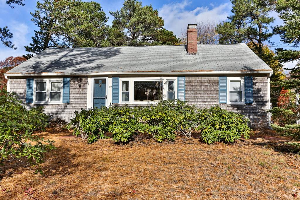 Dennis, MA 02660,12 Hickory Lane