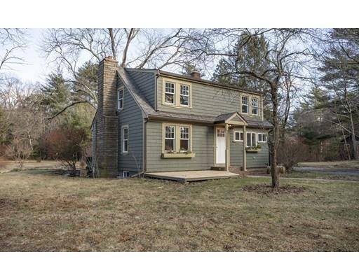 Wrentham, MA 02093,9 Wampum St