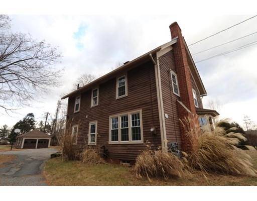 East Longmeadow, MA 01028,82 Meadowbrook Rd