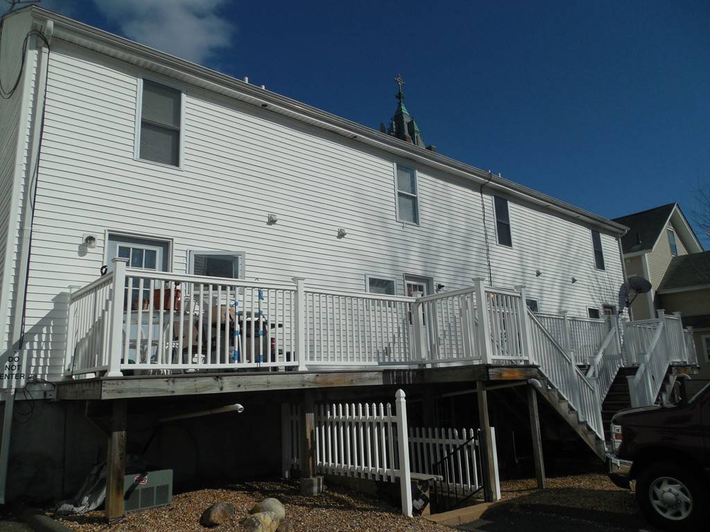 Ware, MA 01082,44 North St #2