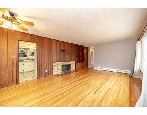 East Longmeadow, MA 01028,14 Bayne St