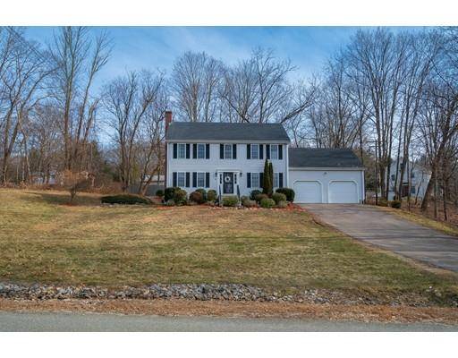 Blackstone, MA 01504,18 Roberta Road