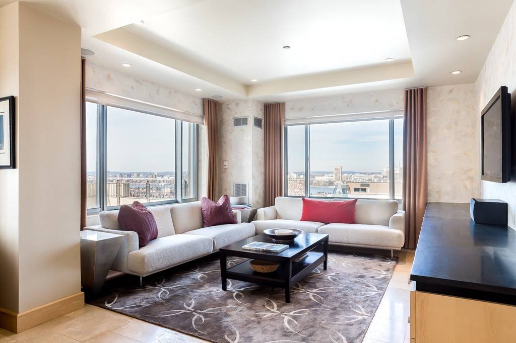 Boston, MA 02116,1 Huntington Ave #PH1702