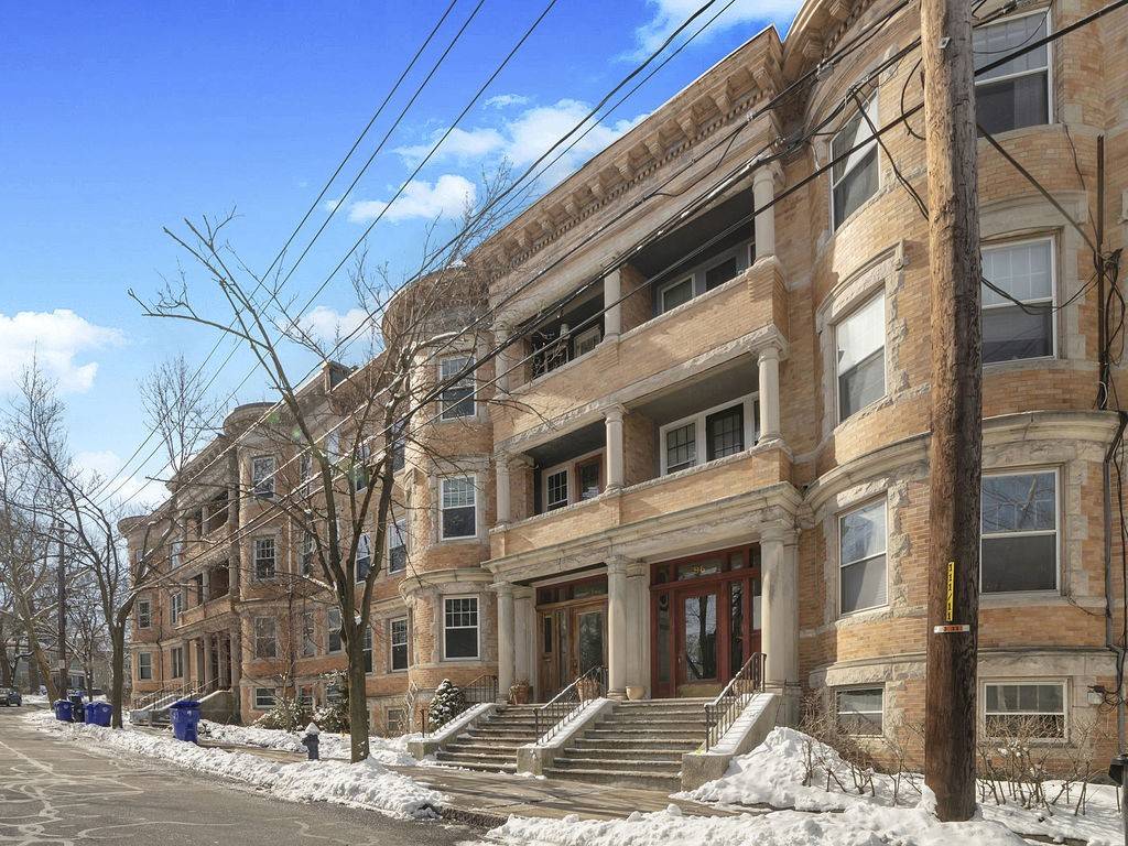 Brookline, MA 02446,94 Naples Rd #1