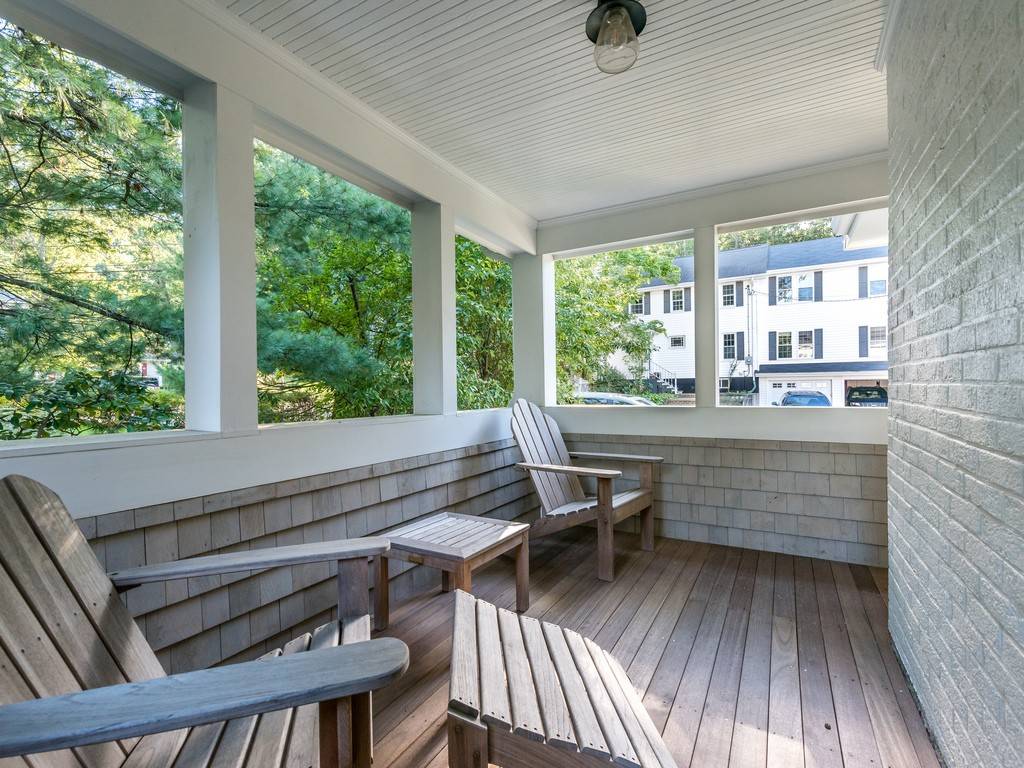 Newton, MA 02460,170 Harvard St #1