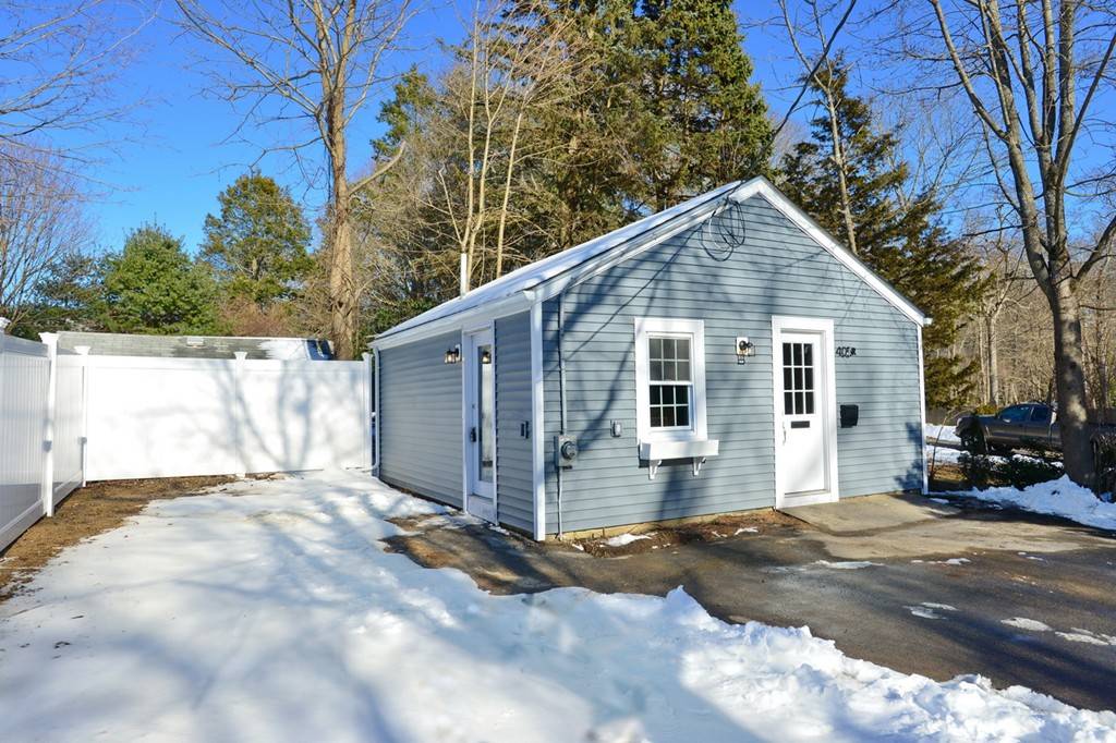 Stoughton, MA 02072,405R Walnut Street #2