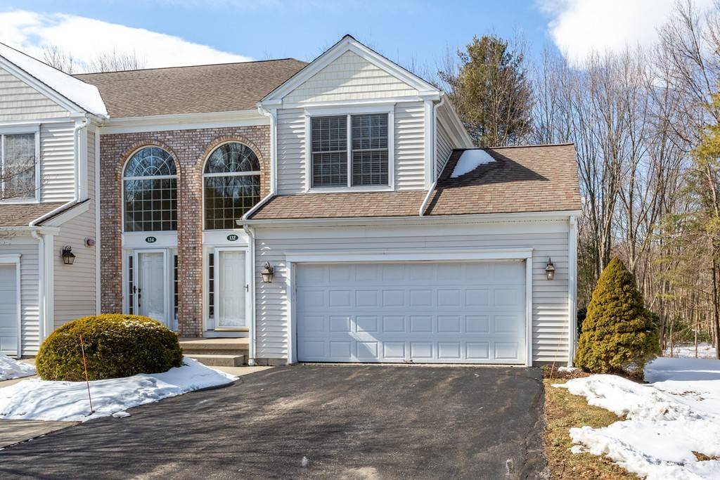 East Longmeadow, MA 01028,132 Pinehurst Dr #132