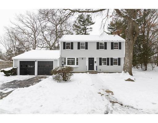 Hingham, MA 02043,26 Brewster Rd