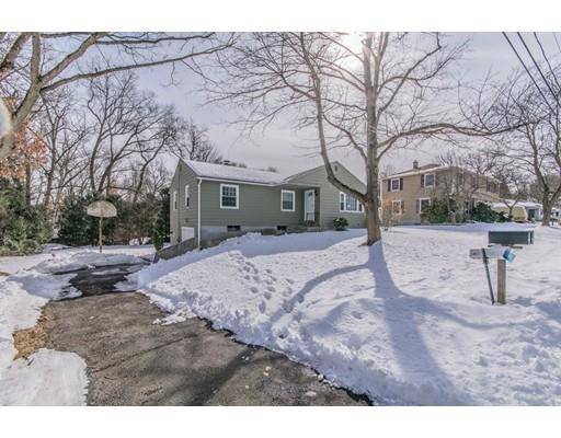 East Longmeadow, MA 01028,52 Holy Cross Cir