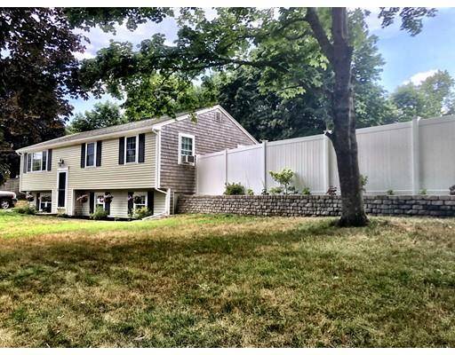 Kingston, MA 02364,2 Strawberry Ln