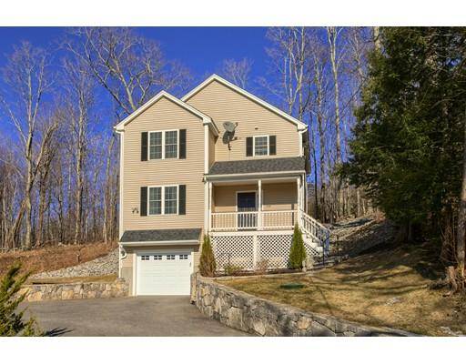 Charlton, MA 01507,208 Sunset Dr