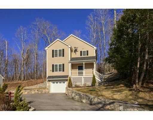 Charlton, MA 01507,208 Sunset Dr