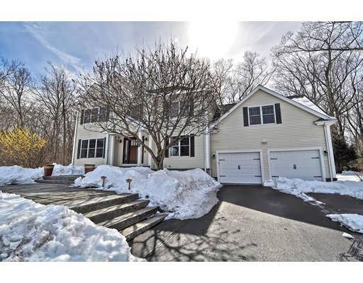 North Attleboro, MA 02760,51 Pond View Way