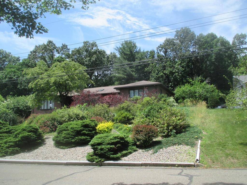 Longmeadow, MA 01106,84 Wilkin Drive