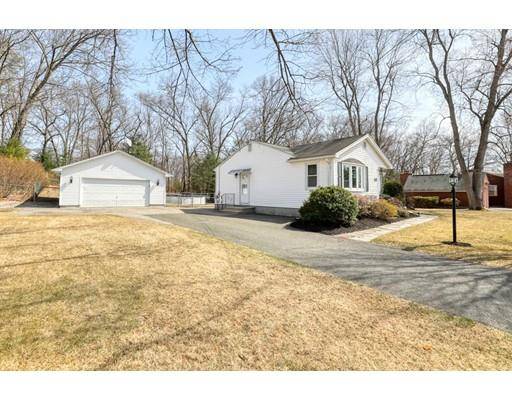 East Longmeadow, MA 01028,162 Braeburn Road