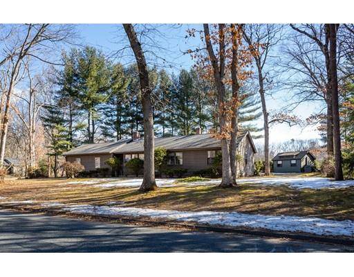 Longmeadow, MA 01106,259 Inverness Ln