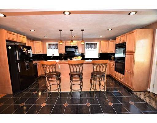 Grafton, MA 01536,21 Bedford Dr