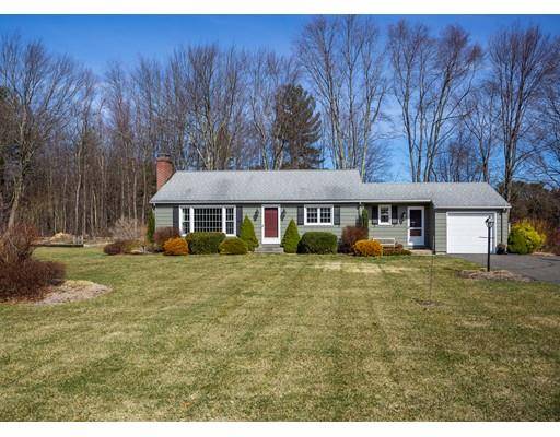 East Longmeadow, MA 01028,25 Fernwood Dr