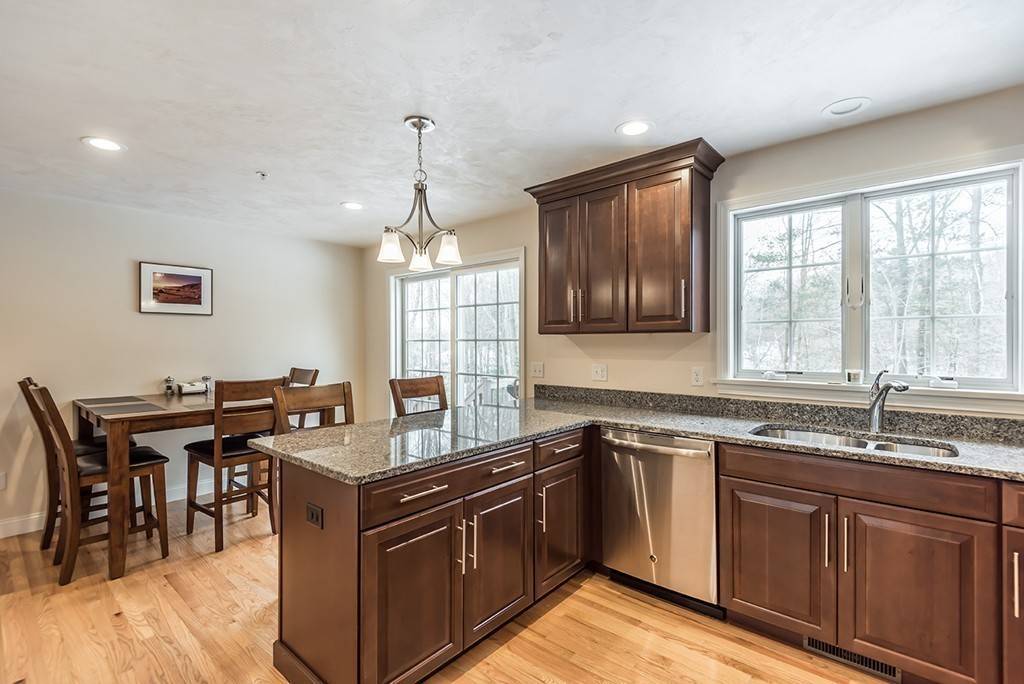 North Andover, MA 01845,78 Mayflower Dr #78