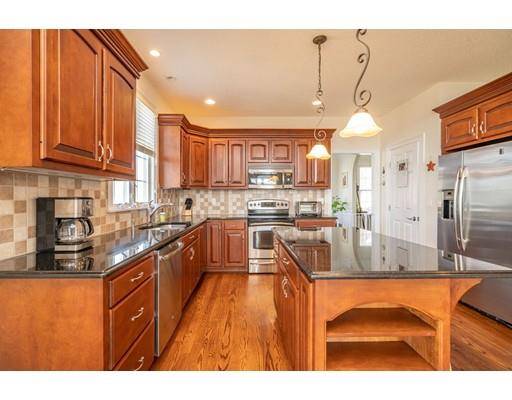 East Longmeadow, MA 01028,52 Windsor Ln