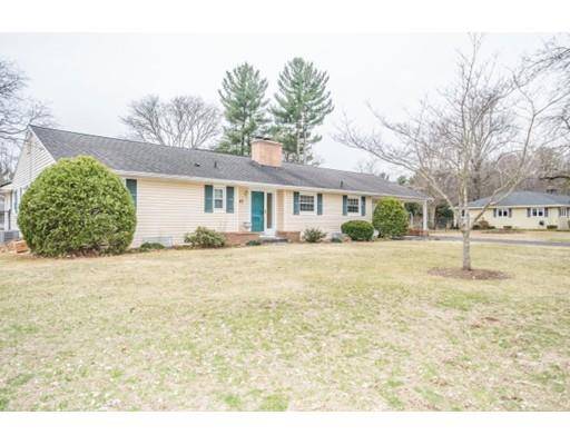 Longmeadow, MA 01106,23 E Primrose Dr