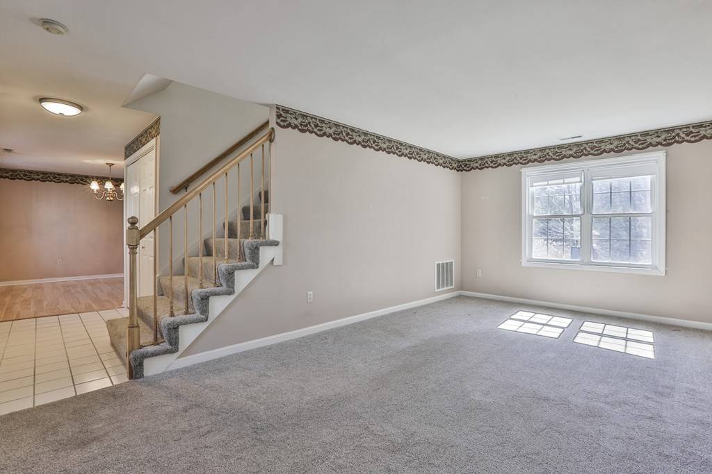 Amesbury, MA 01913,22 Whittier Meadows Drive #22