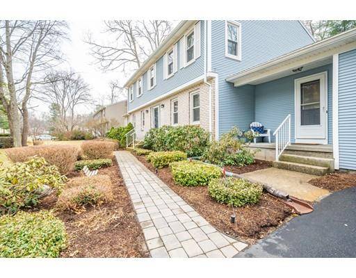 Longmeadow, MA 01106,47 Canterbury Ln