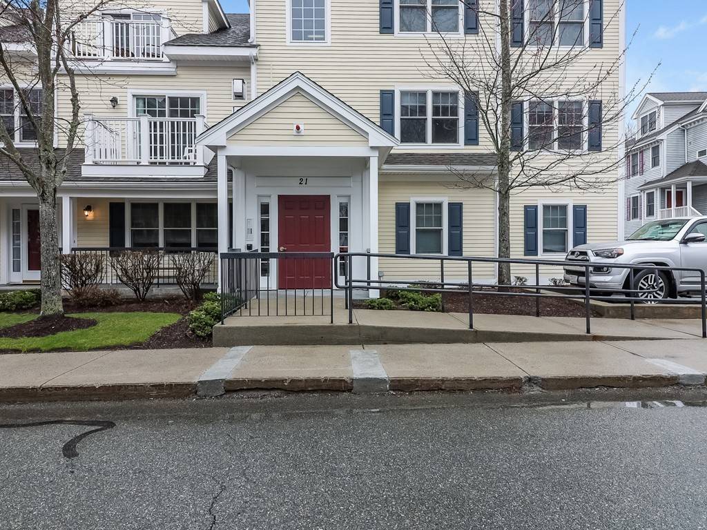 Canton, MA 02021,21 Maple Street #D