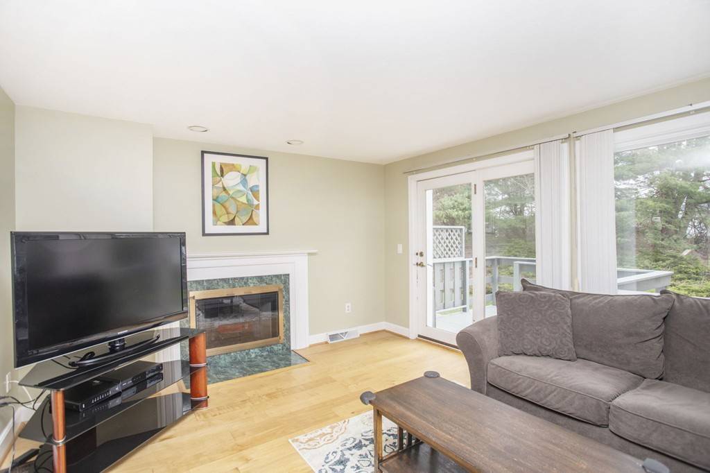 Taunton, MA 02780,925 Crane Ave S #O3