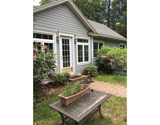 Longmeadow, MA 01106,182 Dwight Rd