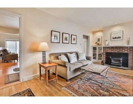 Newbury, MA 01951,166 High Rd