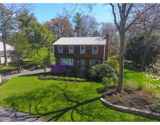 Medfield, MA 02052,39 Evergreen Way