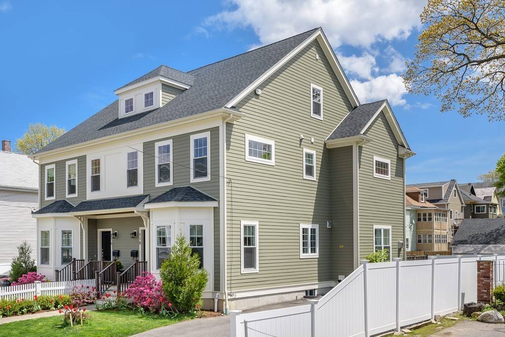 Boston, MA 02131,118 Birch St #118