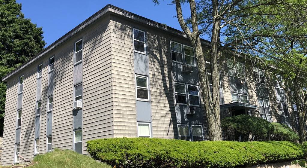 Lowell, MA 01852,318 Nesmith St #9