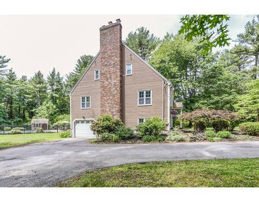 Wrentham, MA 02093,90 Myrtle St