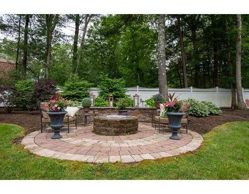 Mendon, MA 01756,3 Puddingstone Ln