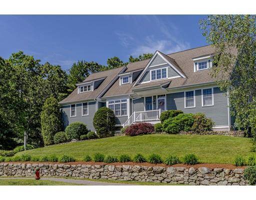 North Andover, MA 01845,110 Cricket Ln