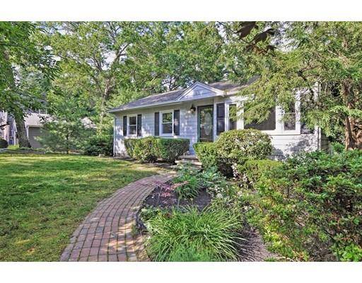 Holliston, MA 01746,43 Karen Circle