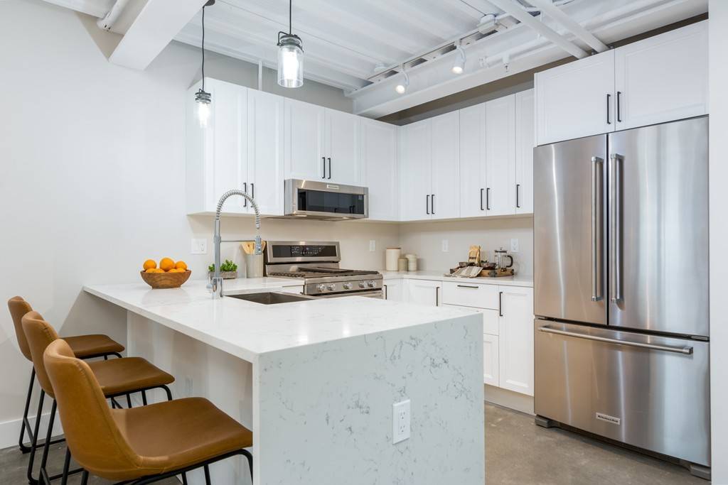 Cambridge, MA 02141,305 Webster Avenue #107