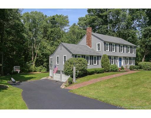 North Andover, MA 01845,281 Brentwood Circle