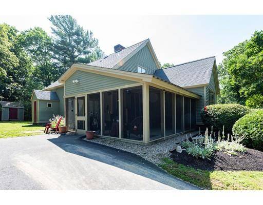 Plympton, MA 02367,40 Center St