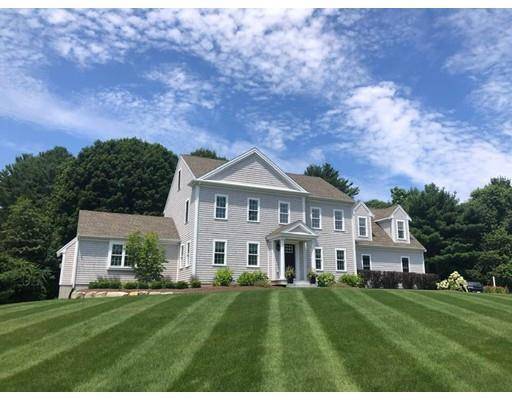 Duxbury, MA 02332,1 Macfarlane Farms Ln