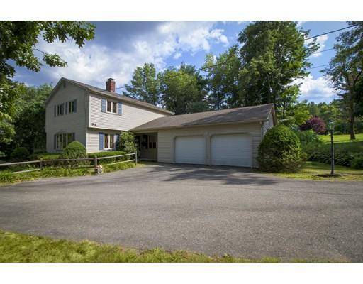 East Longmeadow, MA 01028,36 Breezy Knoll Rd