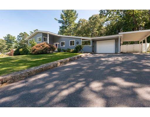 Lynnfield, MA 01940,8 Doncaster Road