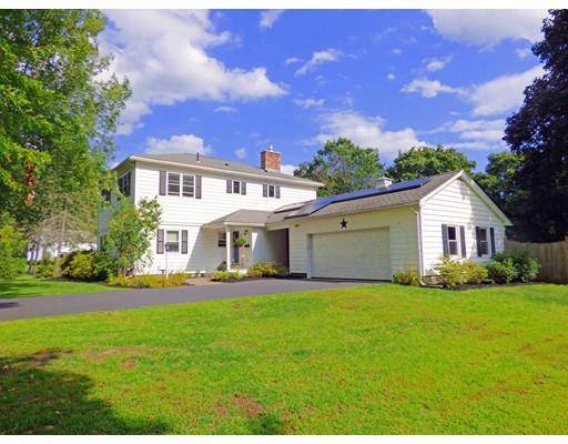 Deerfield, MA 01373,3 King Philip Ave