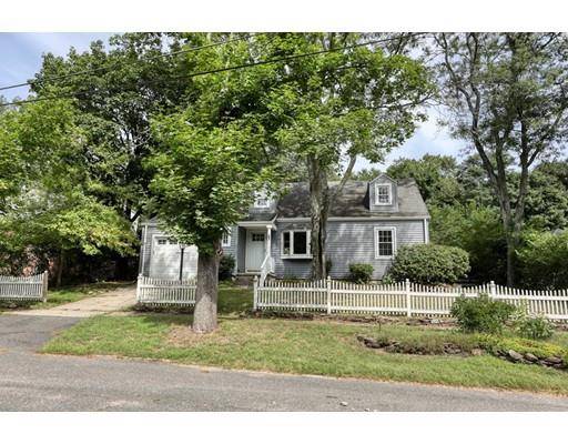 Granby, MA 01033,15 Lyn Dr