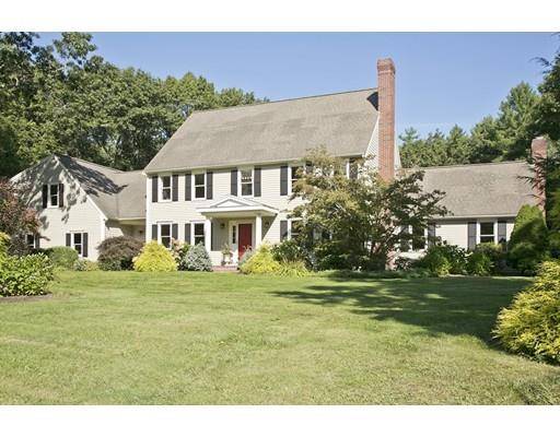 Duxbury, MA 02332,92 Forest St